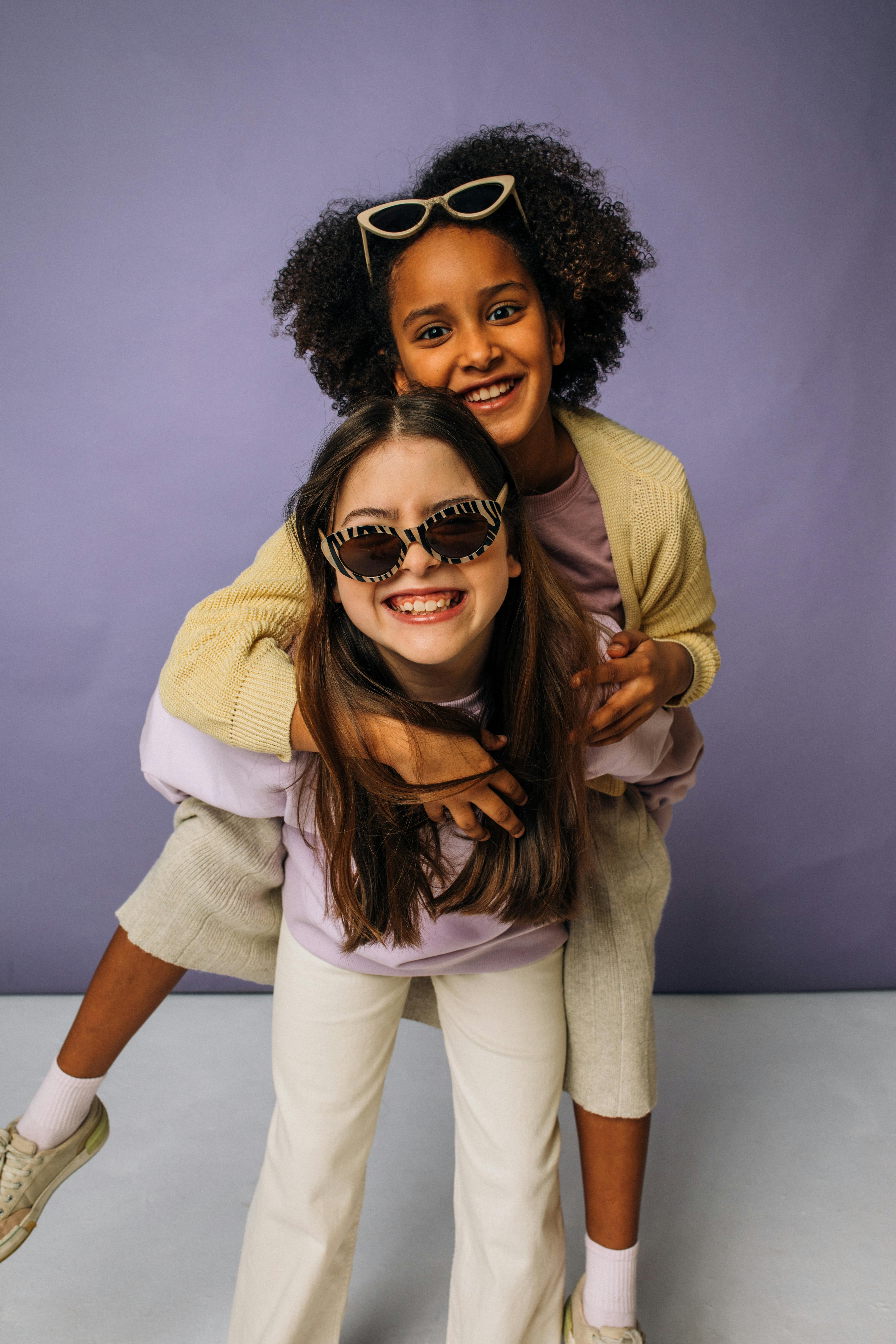 影视宣发与媒体制作封面画面